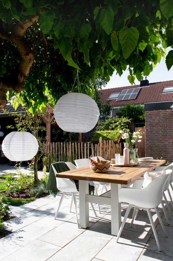Eigen Huis & Tuin - romantische tuin met fruitbomen