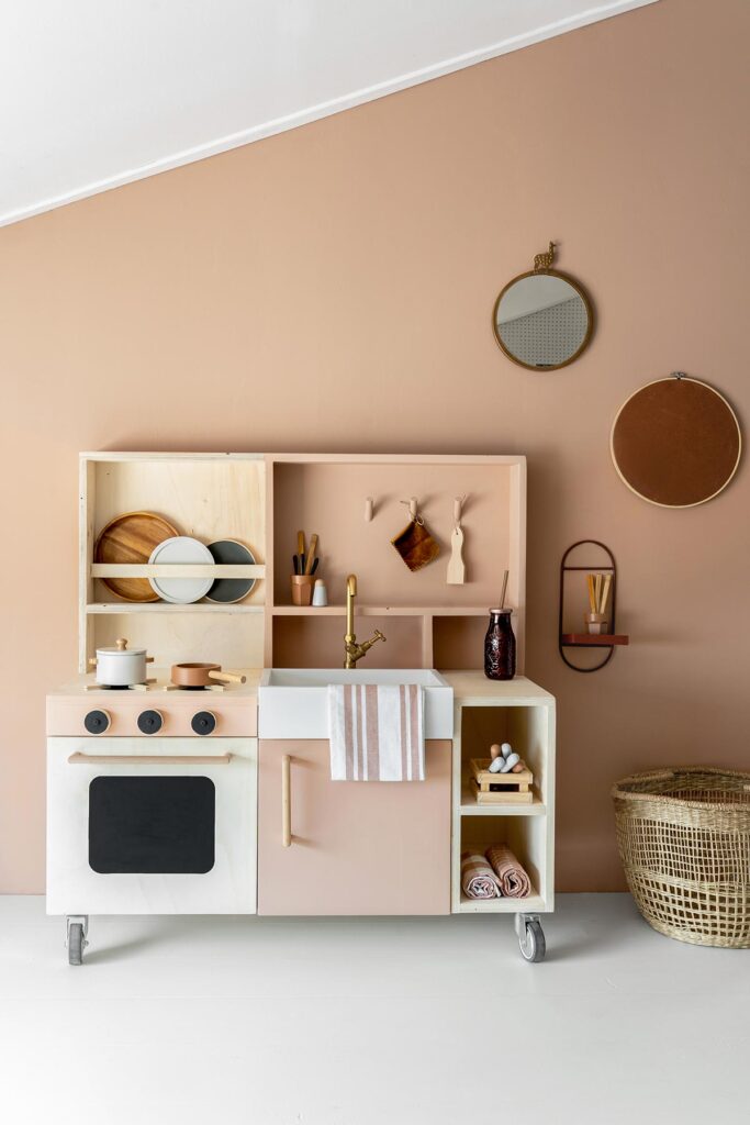 DIY speelkeukentje hout - Tanja van Hoogdalem